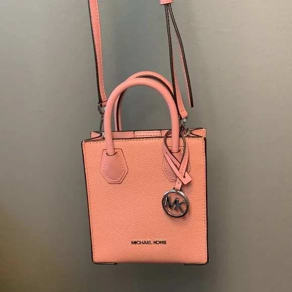 EUC - Michael Kors Mercer Extra-Small Pebbled Leather Crossbody Bag in Pink - Picture 6 of 17